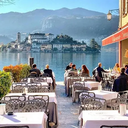 Casa Vacanza il Glicine Casale Corte Cerro Esterno foto