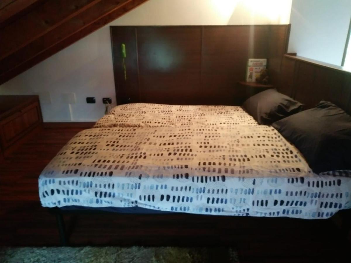 Casa Il Glicine * Casale Corte Cerro